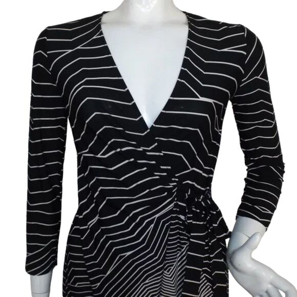 BCBGMAXAZRIA Wrap Dress, S, Adele/Chevron Print, Black/White, Long sleeves - Picture 2 of 13